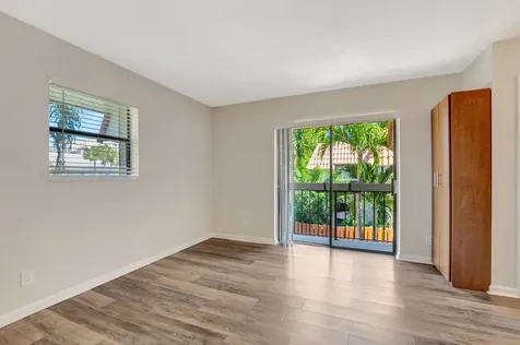 1251 S Federal Highway Boca Raton FL 33432