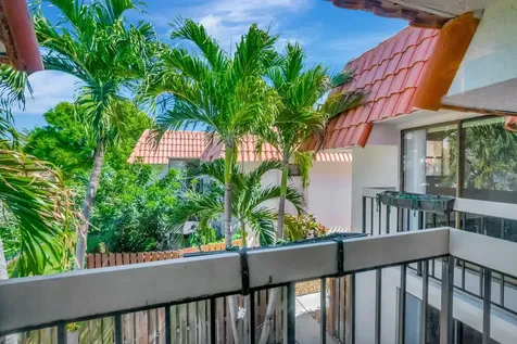 1251 S Federal Highway Boca Raton FL 33432