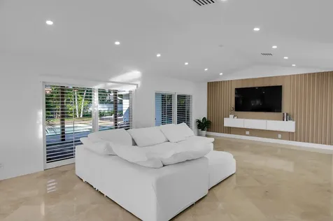 1499 Sw 20th Street Boca Raton FL 33486