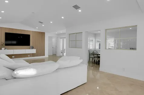 1499 Sw 20th Street Boca Raton FL 33486