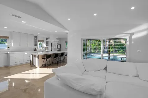 1499 Sw 20th Street Boca Raton FL 33486