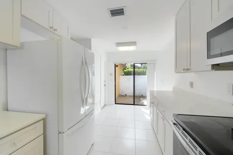 6090 Aloma Lane Boca Raton FL 33433