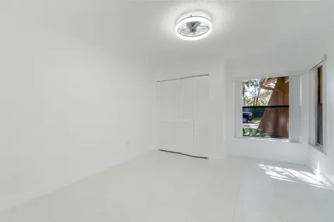 6090 Aloma Lane Boca Raton FL 33433