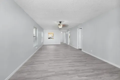 31 Sw South River Drive Drive Stuart FL 34997