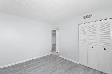 31 Sw South River Drive Drive Stuart FL 34997