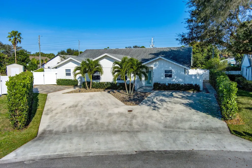 6075 Francis Street Jupiter FL 33458