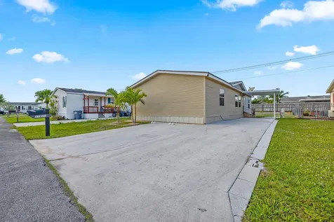 11831 Bay Place Boca Raton FL 33428