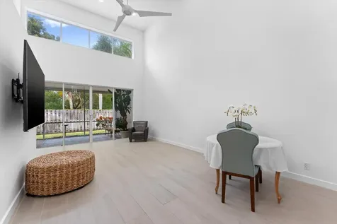 6045 Old Court Road Boca Raton FL 33433