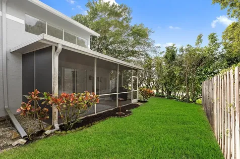 6045 Old Court Road Boca Raton FL 33433