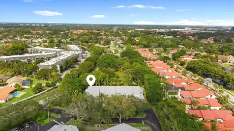 6045 Old Court Road Boca Raton FL 33433