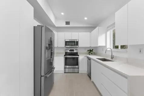 6045 Old Court Road Boca Raton FL 33433