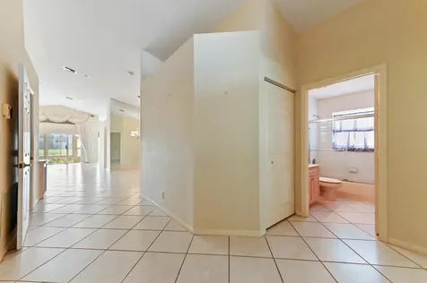 6568 Kings Creek Terrace Boynton Beach FL 33437