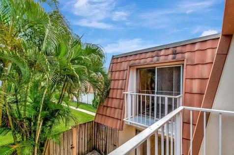 579 Green Springs Place West Palm Beach FL 33409