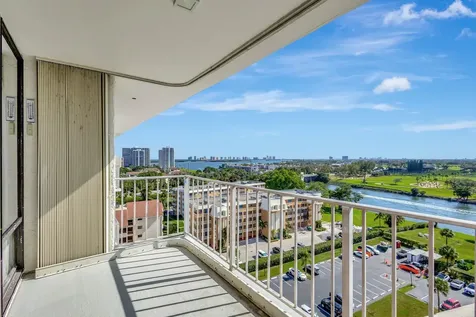 336 Golfview Road North Palm Beach FL 33408