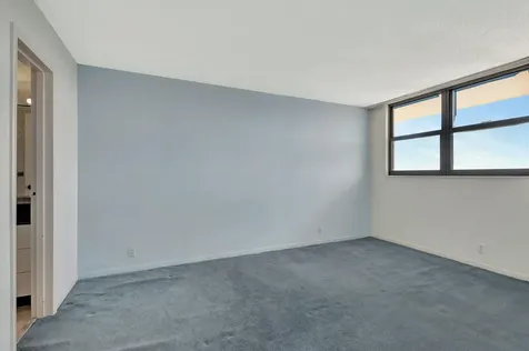 336 Golfview Road North Palm Beach FL 33408