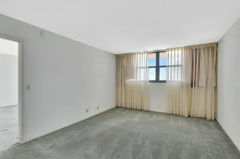 336 Golfview Road North Palm Beach FL 33408