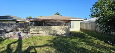 177 W Trail Drive West Palm Beach FL 33415