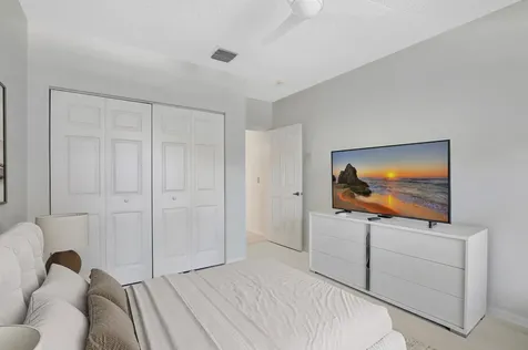 21117 Via Solano Boca Raton FL 33433