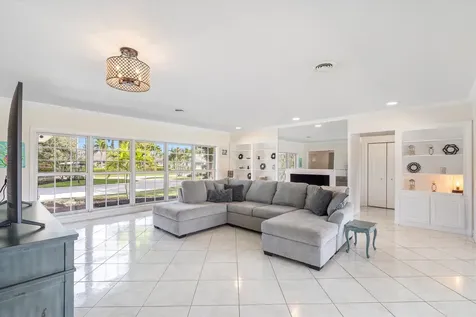 253 N Country Club Drive Atlantis FL 33462