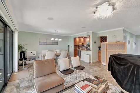 732 Ne 12th Terrace Boynton Beach FL 33435