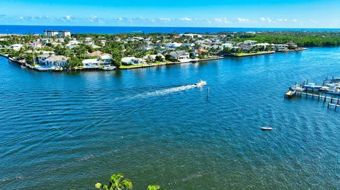 732 Ne 12th Terrace Boynton Beach FL 33435