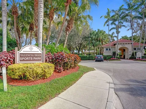 11165 Kapalua Way Boynton Beach FL 33437