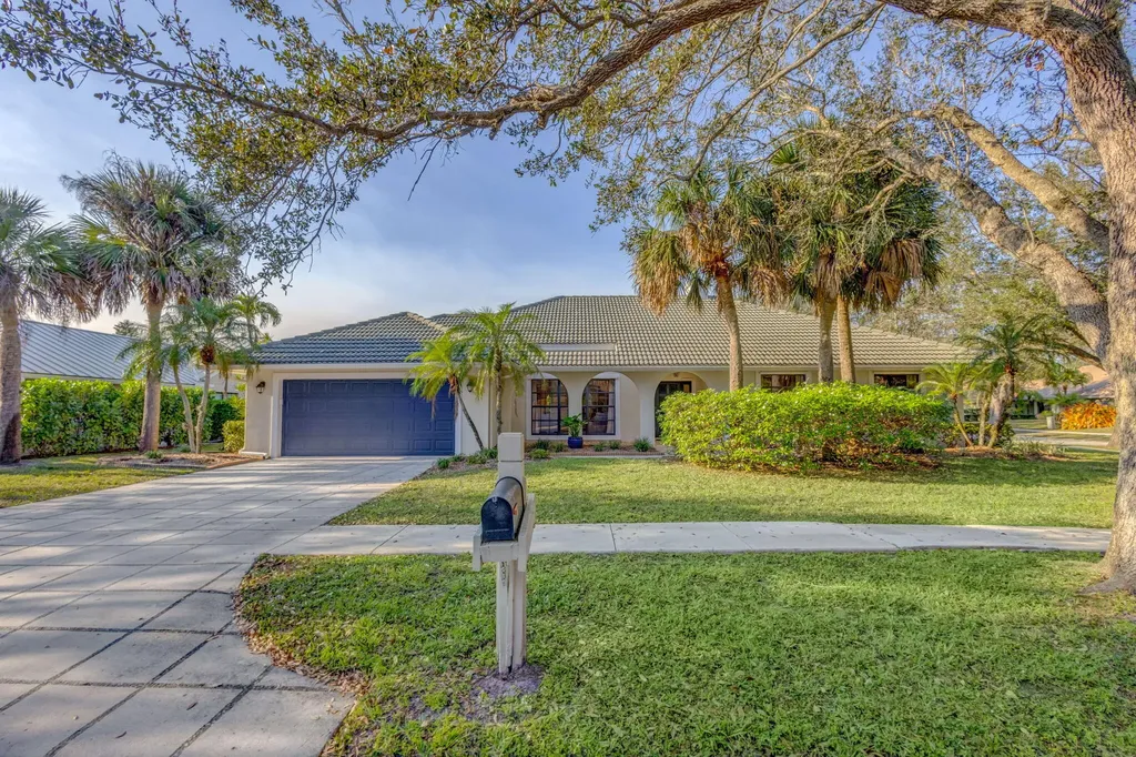 6661 Lakeland Court Jupiter FL 33458