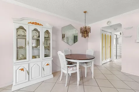 97 Oakridge H Deerfield Beach FL 33442
