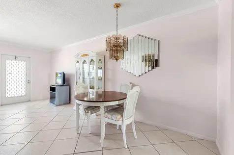 97 Oakridge H Deerfield Beach FL 33442