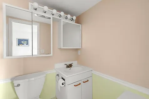 97 Oakridge H Deerfield Beach FL 33442