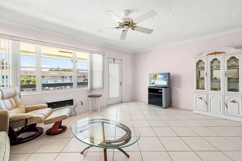 97 Oakridge H Deerfield Beach FL 33442
