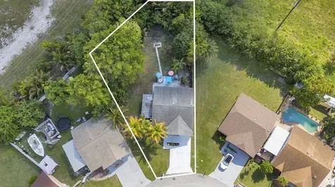 11117 Model Circle Boca Raton FL 33428