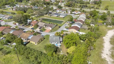 11117 Model Circle Boca Raton FL 33428