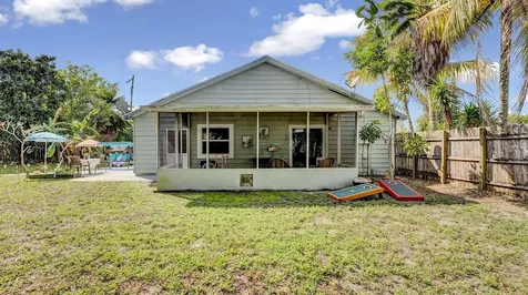 11117 Model Circle Boca Raton FL 33428