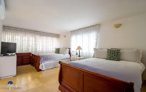 45 Punta Aguila Casa de Campo DR 22000