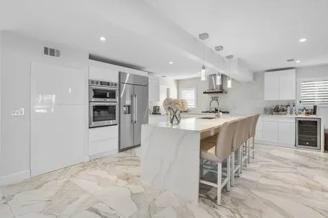 721 Sw 15th Street Boca Raton FL 33486