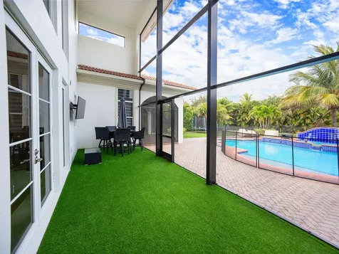9525 Captiva Circle Boynton Beach FL 33437