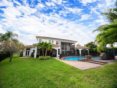 9525 Captiva Circle Boynton Beach FL 33437