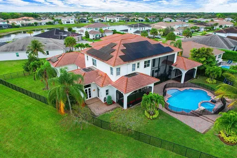 9525 Captiva Circle Boynton Beach FL 33437