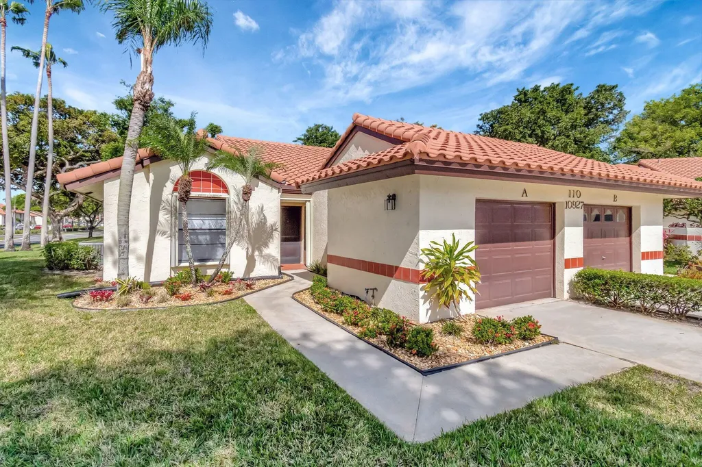 10927 Dolphin Palm Court Boynton Beach FL 33437