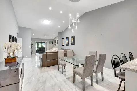 10927 Dolphin Palm Court Boynton Beach FL 33437