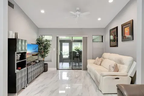 10927 Dolphin Palm Court Boynton Beach FL 33437