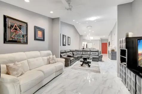 10927 Dolphin Palm Court Boynton Beach FL 33437