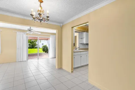 1802 Sw 13th Avenue Boynton Beach FL 33426