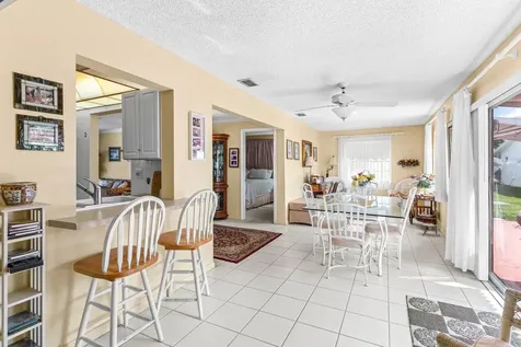 1802 Sw 13th Avenue Boynton Beach FL 33426