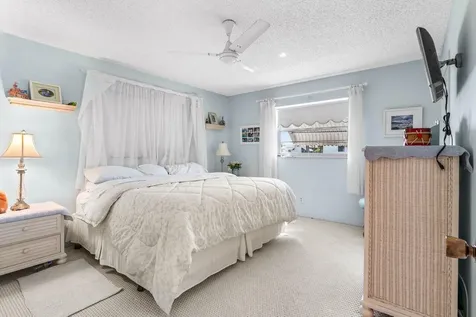 1802 Sw 13th Avenue Boynton Beach FL 33426