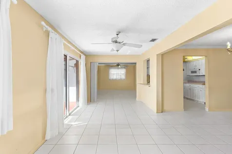 1802 Sw 13th Avenue Boynton Beach FL 33426