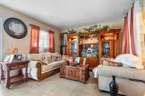 2350 Nw 2nd Street Boynton Beach FL 33435