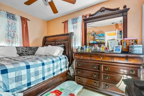 2350 Nw 2nd Street Boynton Beach FL 33435