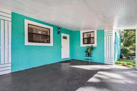 2350 Nw 2nd Street Boynton Beach FL 33435